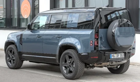 Land Rover Defender 110